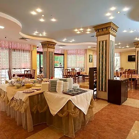 Smolyan Szálloda Napospart